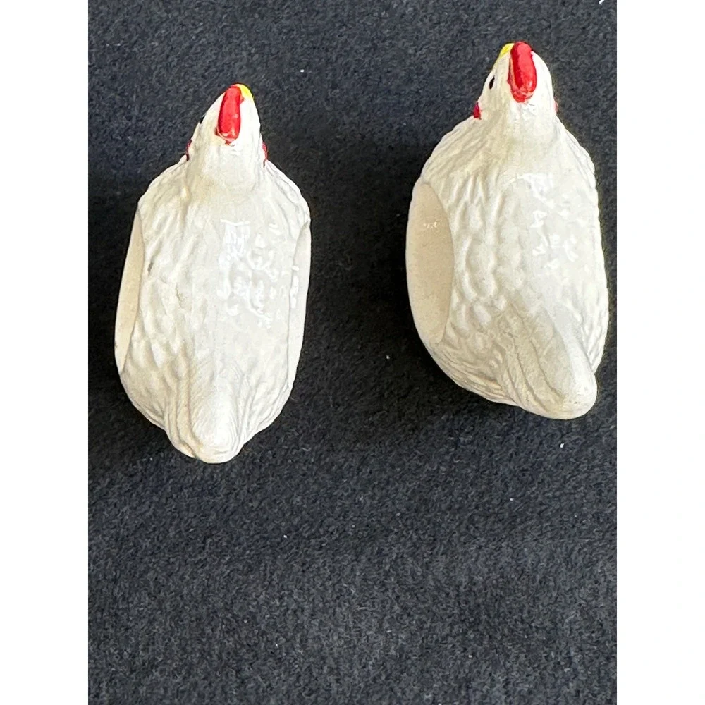 Vintage Ceramic Chicken Napkin Rings Pair White Farmhouse Hen Country Decor
